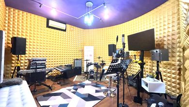 Rumah Prestisius di Kawasan Sektor 9-Bintaro, Tangerang Selatan, LB 395m², Harga 7,9 Miliar