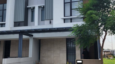 Kesempatan Eksklusif, rumah Mewah di Kenjeran, Surabaya, LB 150m²