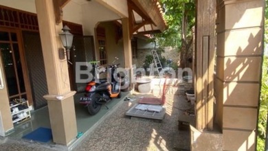 For Sale rumah Premium di Rungkut, Surabaya - LT 325m²