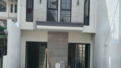 Properti Siap Huni di Kawasan Babatan, Surabaya, LT 90m²