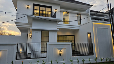 Penawaran Langka, rumah Prestisius di Rungkut, Surabaya, LB 250m²