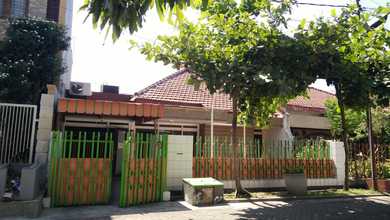 For Sale rumah Premium di Manyar, Surabaya - LT 200m²