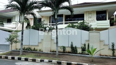 Hunian Mewah di Sukomanunggal, Surabaya, 7 KT, LT 600m²