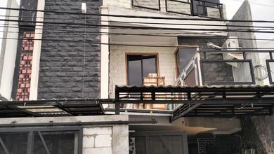 Properti Siap Huni di Kawasan Pondok Tjandra, Sidoarjo, LT 98m²