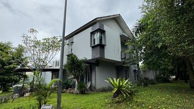 Dijual rumah Premium di BSD, Tangerang - LT 208m²