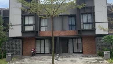 Rumah Idaman di Suvarna Sutera, Tangerang, 3 KT, Harga 1,5 Miliar