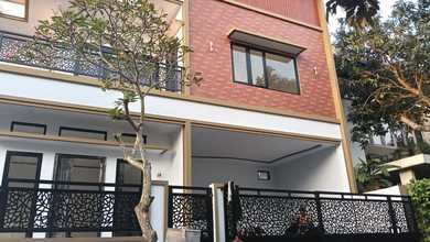 Hunian Elite di Kawasan Serpong, Tangerang Selatan, LB 330m², Harga 4,75 Miliar