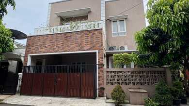 Rumah Siap Huni di Kawasan BSD, Tangerang Selatan, LT 160m²