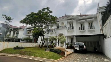 Rumah Mewah di Lebak Bulus, Jakarta Selatan, 5 Kamar Tidur, LT 685m²