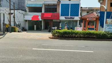 Dijual 3 Ruko Gandeng dan 1 Rumah Kecil di Kemang Raya jaksel