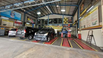 WTS DIJUAL BENGKEL MOBIL!! di Jl. Raya Ciater