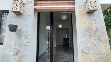 Rumah Dijual di Serpong, Tangerang Selatan, LB 60m², Harga Kompetitif!