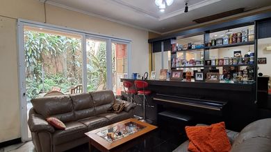 Rumah Area Premium Pondok Indah, Jakarta Selatan - Harga Menarik 11 Miliar