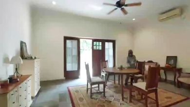 Rumah Elegan di Kebayoran Baru, Jakarta Selatan, 3 Kamar Tidur, LT 600m²