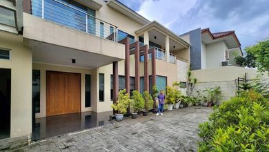 Rumah Area Premium Kemang, Jakarta Selatan - Harga Menarik 43 Miliar