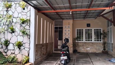 Kesempatan Rumah di Serpong Villa Melati Mas, Tangerang Selatan, LB 180m², Harga 1,8 Miliar