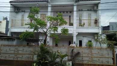 Jual Rumah Nyaman di Kelapa Dua, Tangerang - LT 240m²
