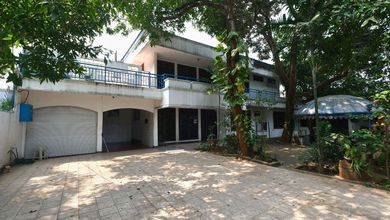 Dijual Rumah Klasik Cocok Untuk Usaha!! Area Lebak Bulus-jaksel