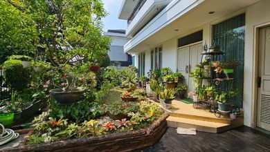Kesempatan Eksklusif, rumah Prestisius di Permata Buana, Jakarta Barat, LB 300m²