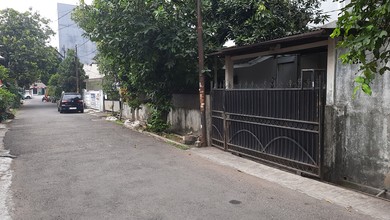 Penawaran Langka, rumah Mewah di Puri Indah, Jakarta Barat, LB 300m²