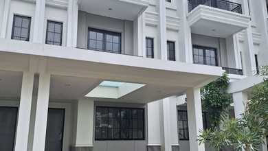 Rumah Area Premium Alam Sutera, Tangerang - Harga Menarik 4,5 Miliar