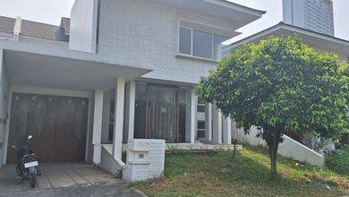 Rumah Modern LT 240 Jual di Alam Sutera, Tangerang
