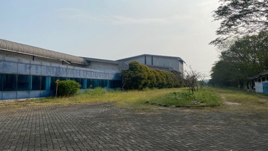 Ex Pabrik Di Modern Cikande Bangunan Perlu Renov 