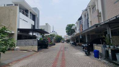 Jual Cepat Rumah Mewah area Pantai Indah Kapuk, Jakarta Utara, LT 99 m2