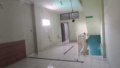 Disewakan Ruko 3 Lantai Di Karang Tengah Tangerang Strategis