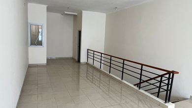 Dijual: Ruko 3 Lantai Ruko Tematik Paramount  Gading Serpong  Ruko siap pakai, bagus, bersih   LT: 67.50 LB: 202.50 KM: 2  Harga: 2,5M Turun Menjadi 2,3M