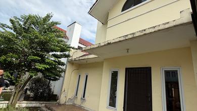 Rumah Elegan di Alam Sutera, Tangerang, 4 Kamar Tidur, LT 200m²