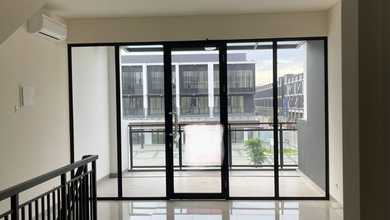 Dijual Ruko Hampton Promenade Gading Serpong  LT 63 (4.5x14) LB 135 3 Lantai 2 Cctv Solar Panel Ac 3 Listrik 5500watt  Harga 4.3M nego