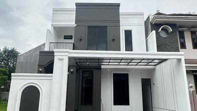 Penawaran Langka, rumah Prestisius di BSD Kencana Loka, Tangerang, LB 140m²