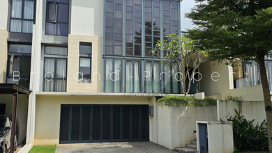 Rumah Area Premium BSD City, Tangerang - Harga Menarik 15 Miliar