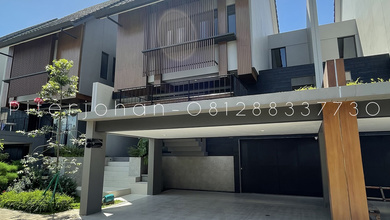 Penawaran Eksklusif, rumah Mewah di BSD Green Wich, Tangerang, LB 300m²