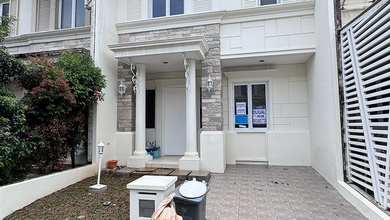 Rumah Minimalis Disewakan di BSD Vanya Park, Tangerang, Harga Ekonomis