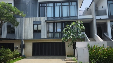 Penawaran Eksklusif, rumah Prestisius di BSD City, Tangerang, LB 418m²