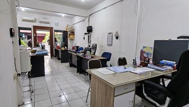 Ruko di Kompleks Perkantoran
