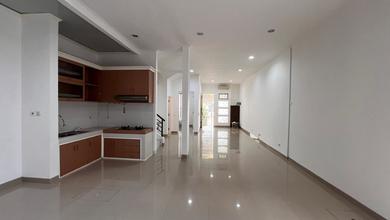 Dikontrakkan Rumah Murah di Gading Serpong, Tangerang, LT 108m²