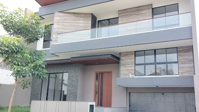 Rumah Area Luxury Pakuwon Indah, Surabaya - Harga Menarik 15 Miliar