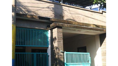Rumah Dijual di Kebraon, Surabaya, LB 80m², Harga Kompetitif!