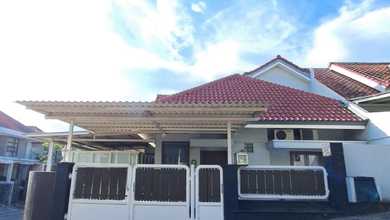 Hunian Elegan di Citraland, Surabaya, 4 Kamar Tidur, LT 156m²