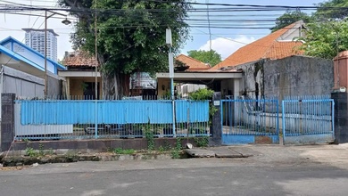 Hunian Elegan di Gubeng, Surabaya, 6 Kamar Tidur, LT 575m²