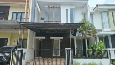 Rumah Mewah di Pakuwon City, Surabaya, 3 Kamar Tidur, LT 128m²