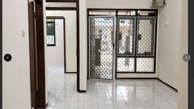Rumah Modern LT 96 Jual di Jelupang, Tangerang