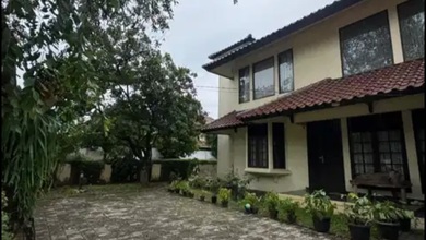 Rumah Prestisius di Kawasan Kemang Pratama, Bekasi, LB 336m², Harga 6,5 Miliar