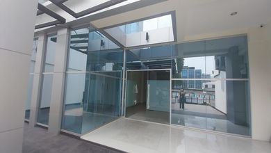 Gedung Kantor di Kampung melayu