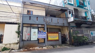 Rumah Elegan di Kebon Kacang, Jakarta Pusat, 3 Kamar Tidur, LT 105m²