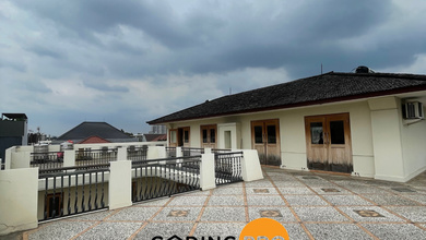 Rumah Mewah di Pondok Indah, Jakarta Selatan, 6 Kamar Tidur, LT 551m²