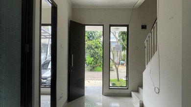 Rumah Siap Pakai di Kawasan Graha Raya, Tangerang Selatan, LT 70m²